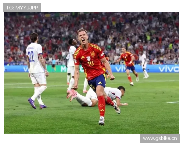 肋部渗透与小范围配合：奥尔莫的进攻特点