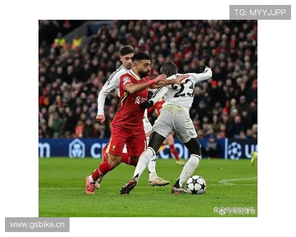 利物浦引援困境暴露争冠危机，豪华阵容何以难掩战术僵化？